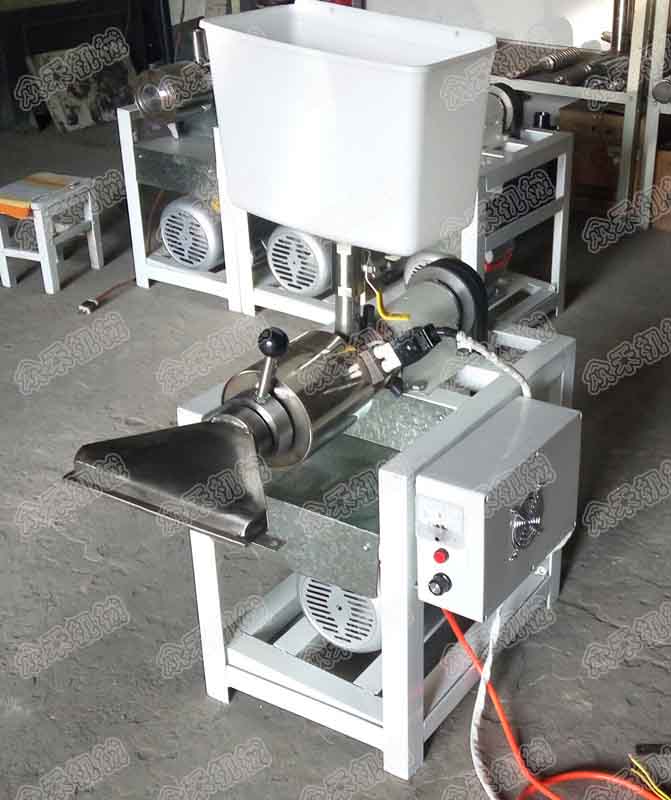 50型臥式搟面皮機小型搟面皮機一臺多少錢