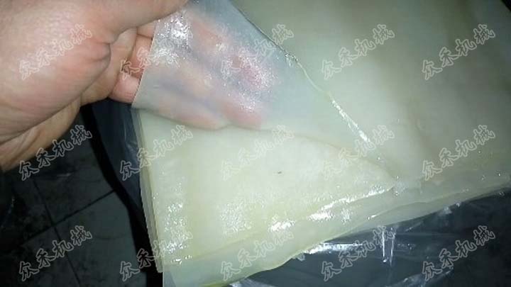 哪款搟面皮機(jī)性價(jià)比最高并免費(fèi)培訓(xùn)搟面皮技術(shù)